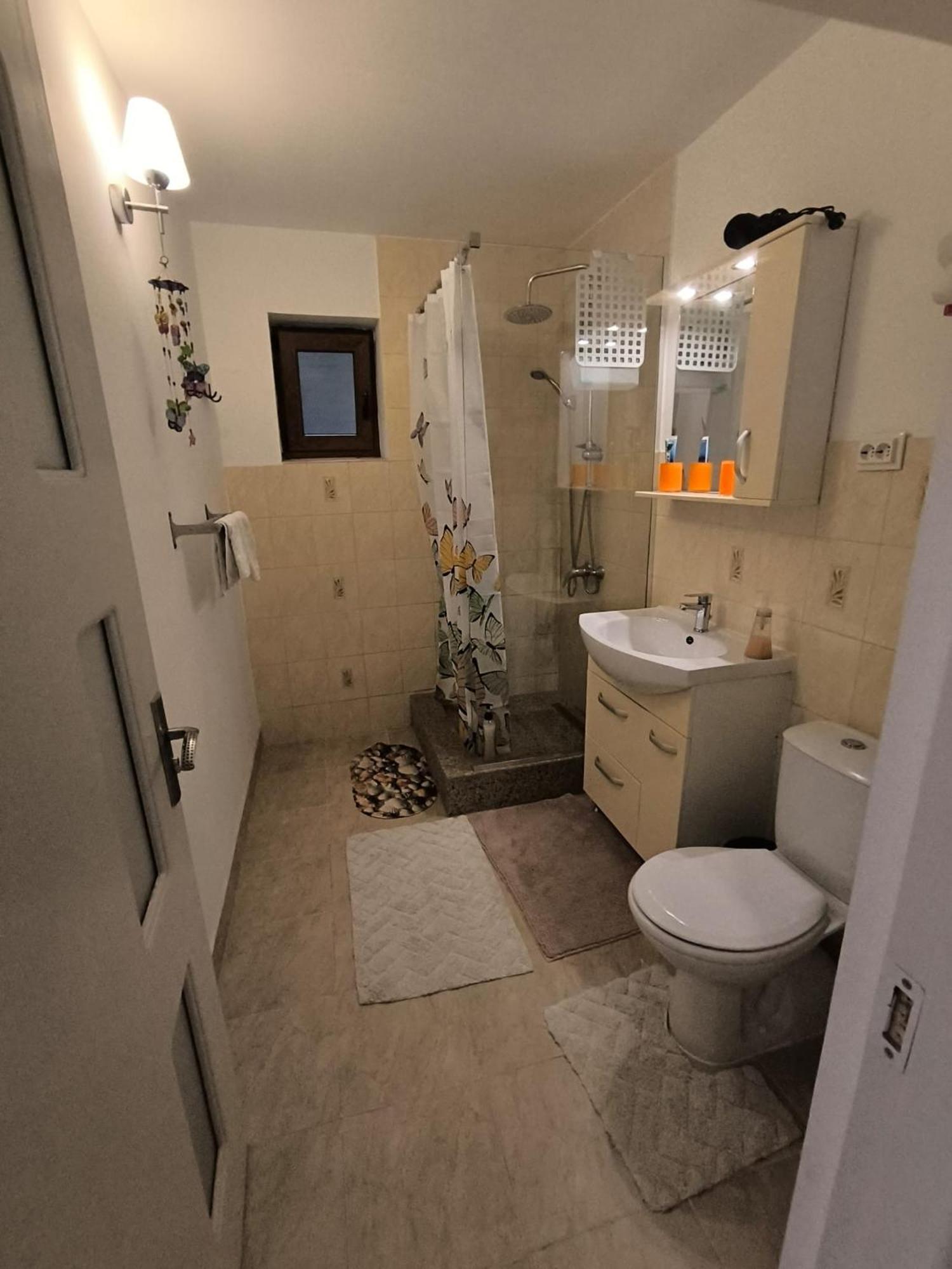 Courtyard Studio Орадеа Екстериор снимка
